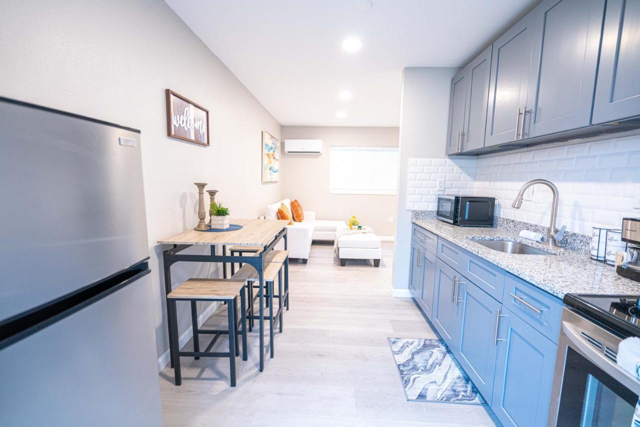 University Serenity Suites 坦帕 外观 照片