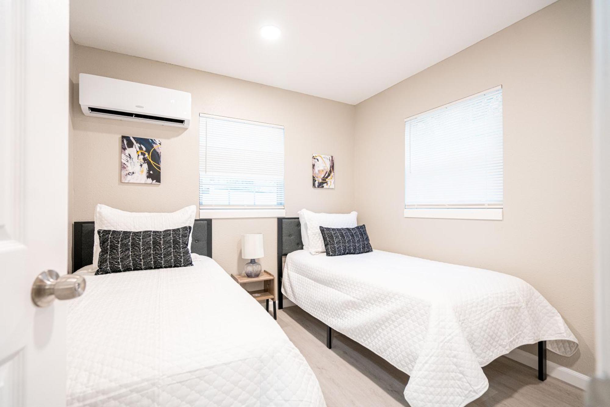 University Serenity Suites 坦帕 外观 照片
